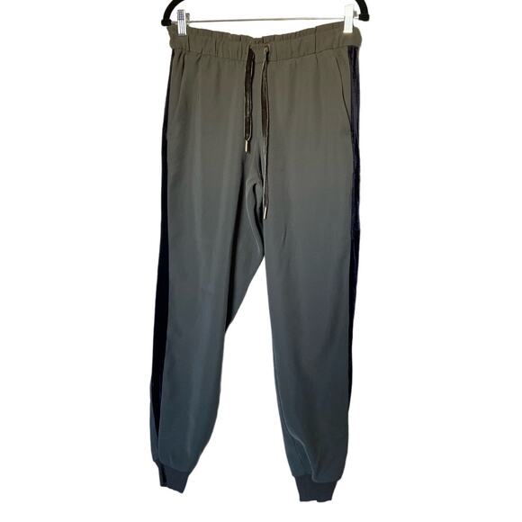 LULULEMON Special Edition‎ On the Fly Jogger *Velvet Trim* Dark Olive - Picture 5 of 12